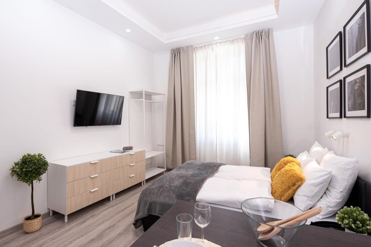 Charming Studio At Downtown Budapest Exterior photo